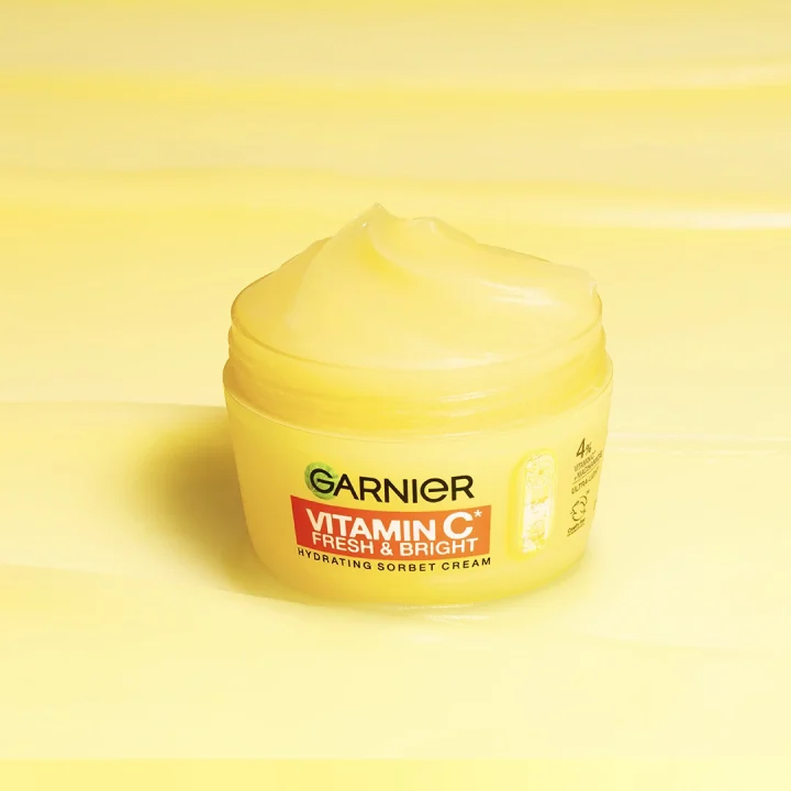Garnier Vitamin C* Fresh & Bright Hydrating Sorbet Cream 85 ml Garnier