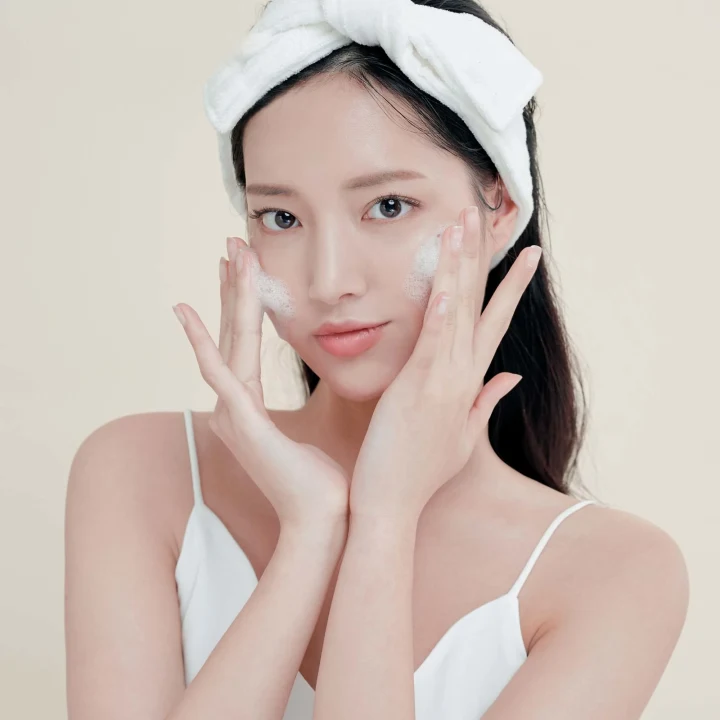 HYGGEE pH Hyaluron Gel Cleanser 200 ml HYGGEE