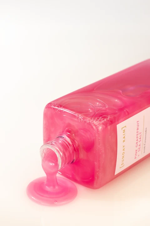 Sunday Rain Pink Grapefruit & Sea Salt Body Wash 440 ml Sunday Rain
