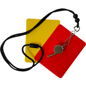 Domarset med visselpipa och kort