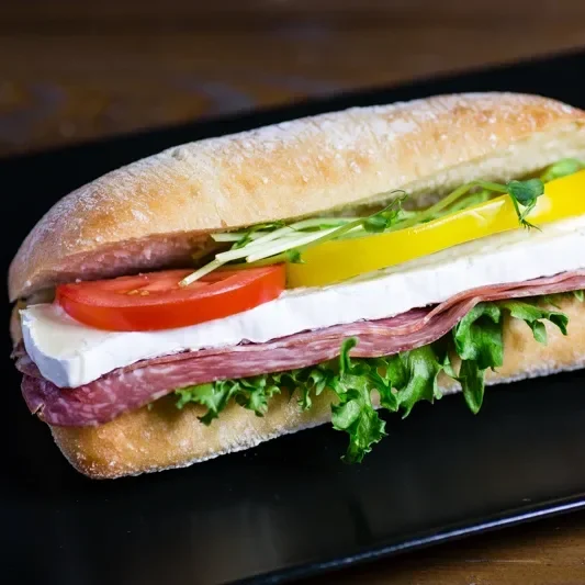 Ciabatta salami & brie
