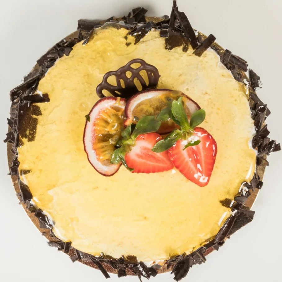 Moussetårta med passionsfrukt