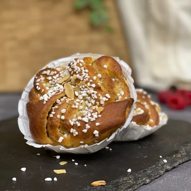 Kardemummaknut
