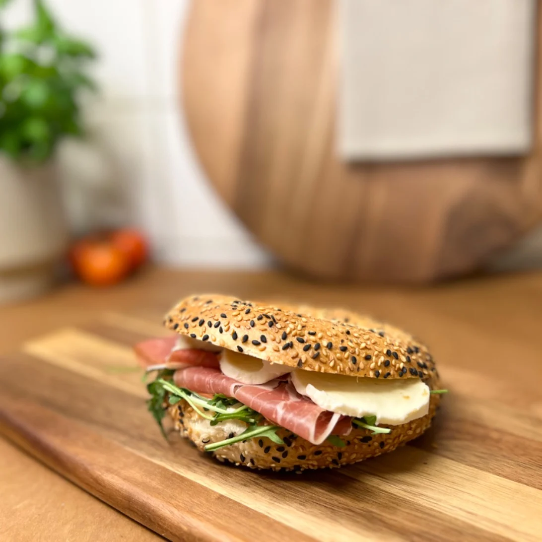 Bagel med prosciutto