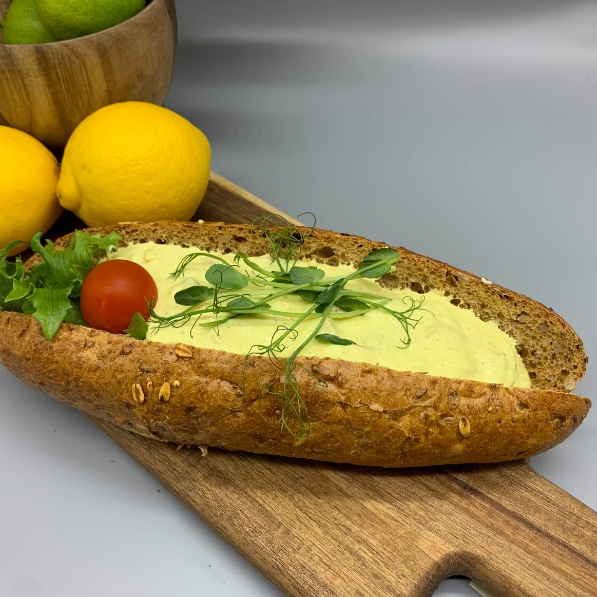 Grov baguette med kycklingröra