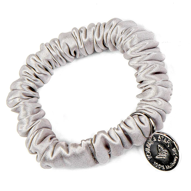 Amelie Soie Classic Collection Mini Silk Light Grey - Hårsnoddar & tofsar