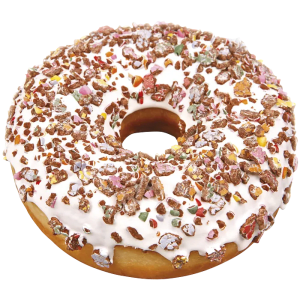 Närbild på donut. Täckt med vit glasyr och krossade smarties.