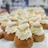 Minisemla med mandelmassa och visp grädde