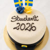 En studenttårta med flaggor