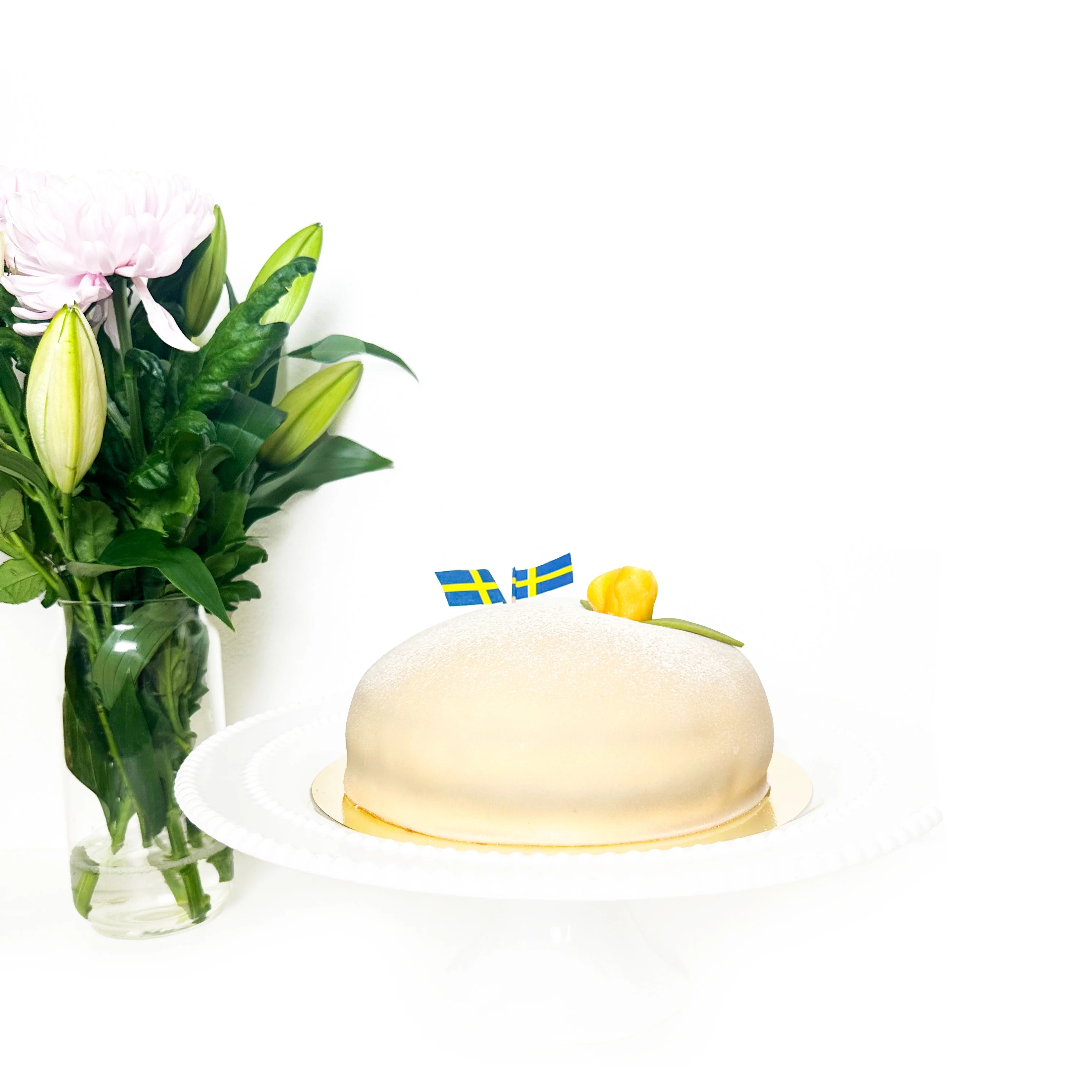 Vit prinsesstårta till student eller examen