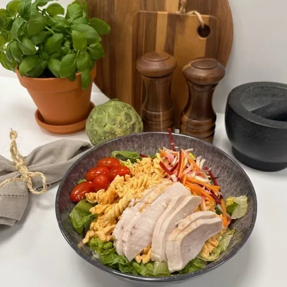 Kycklingpasta m krämig chilipasta