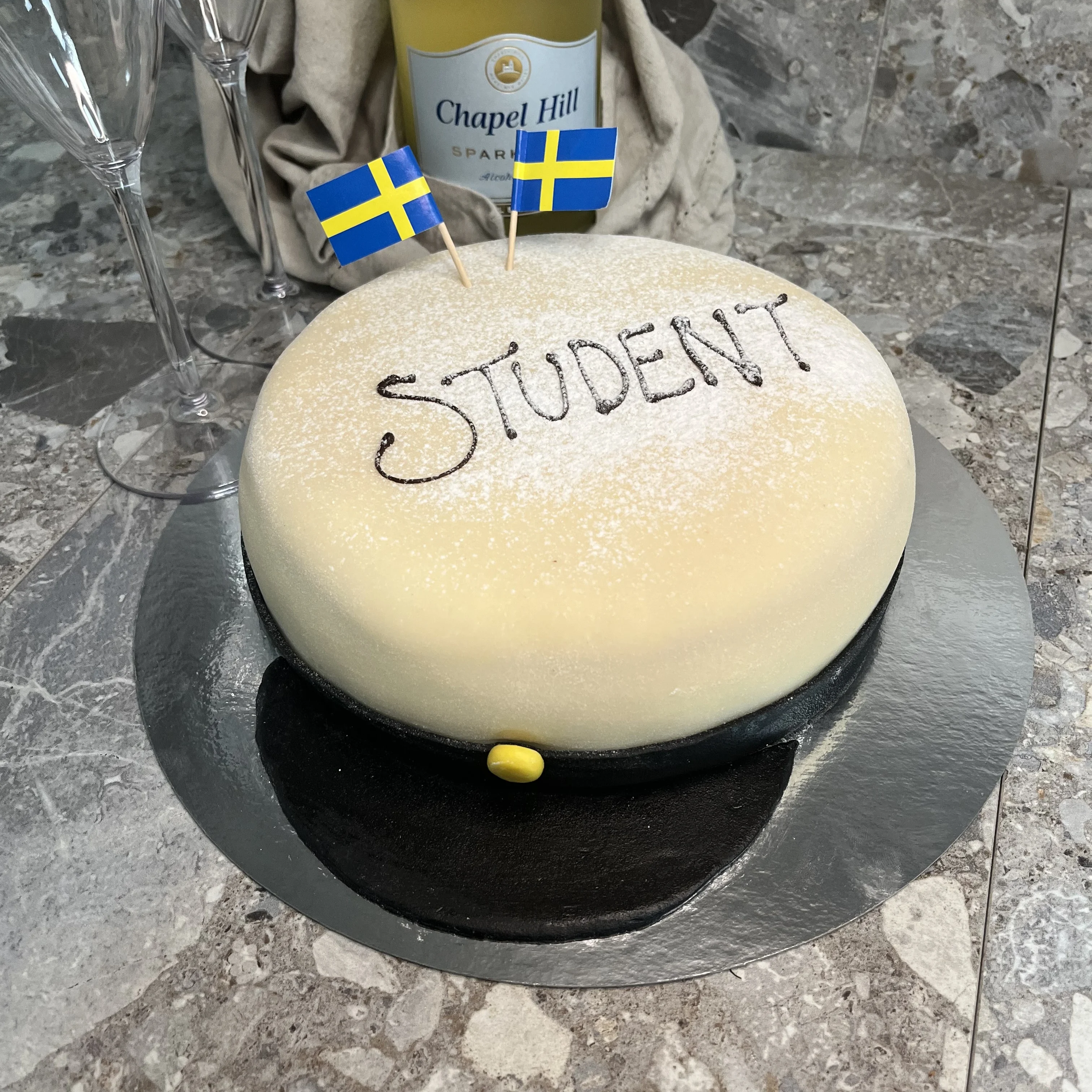 Tårta studentmössa