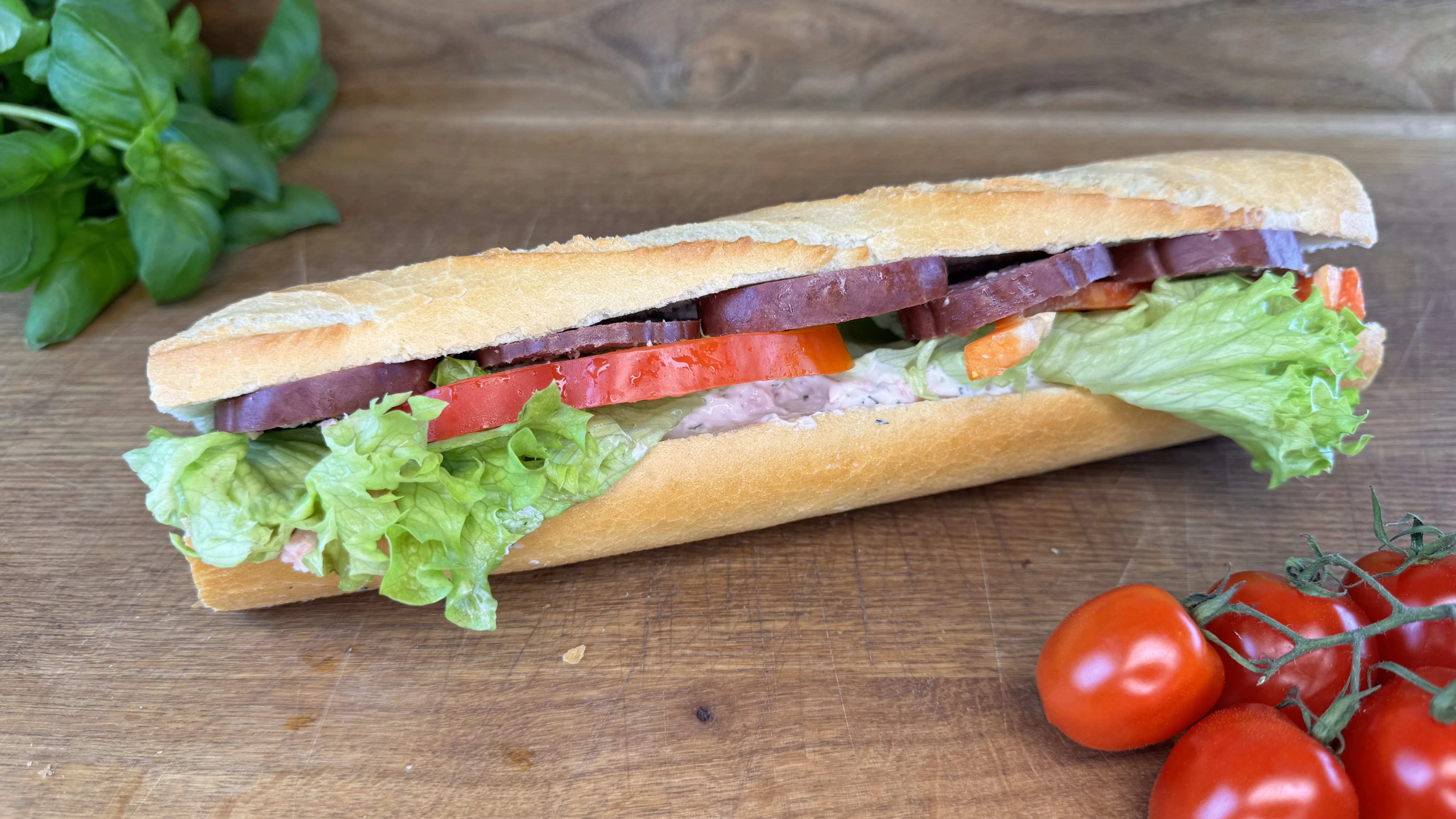 Baguette hästkorv&räksallad