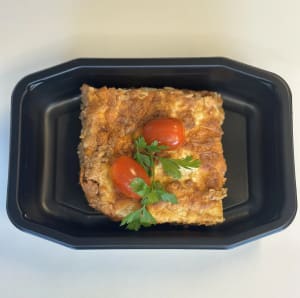 Lasagne med köttfärs, tomater och persilja