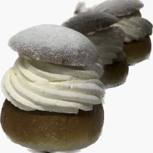 Klassisk Semla tillverkad av oss på Bromma Saluhall