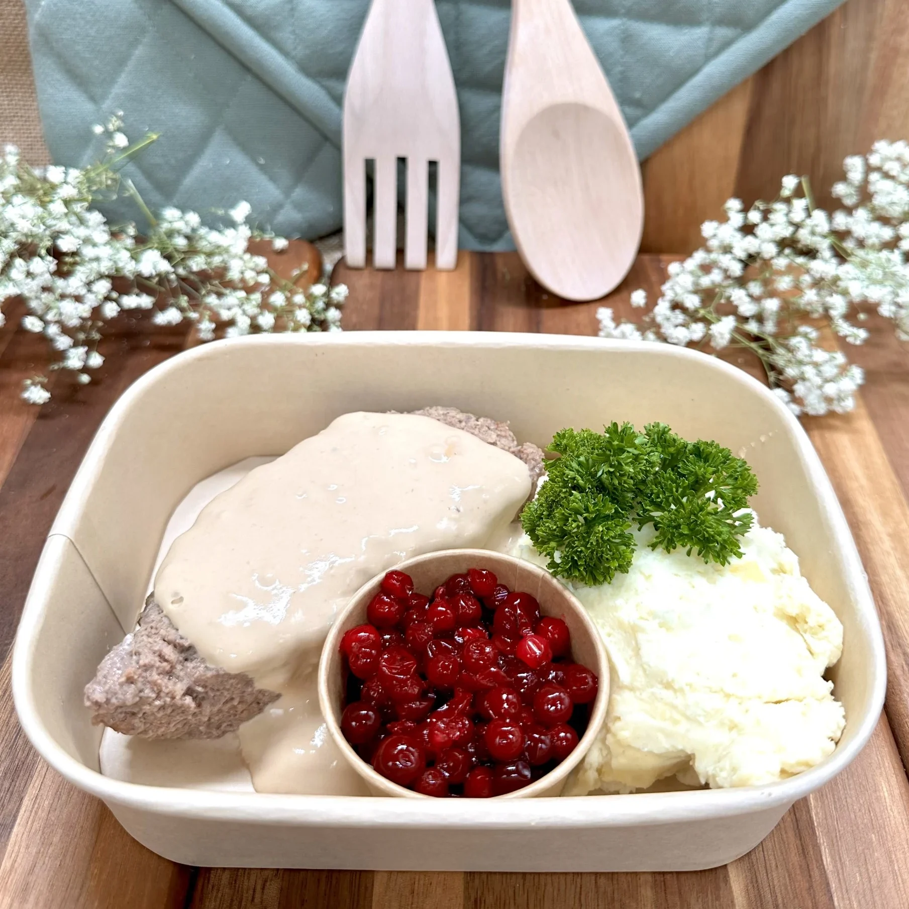 Köttfärslimpa med gräddsås