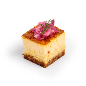 Västerbottenspaj bakad på en botten gjord av kavring.