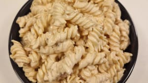 Krämig pasta med en mild chilismak