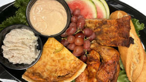 Härlig Grillbuffe, serveras med Västerbottenpaj