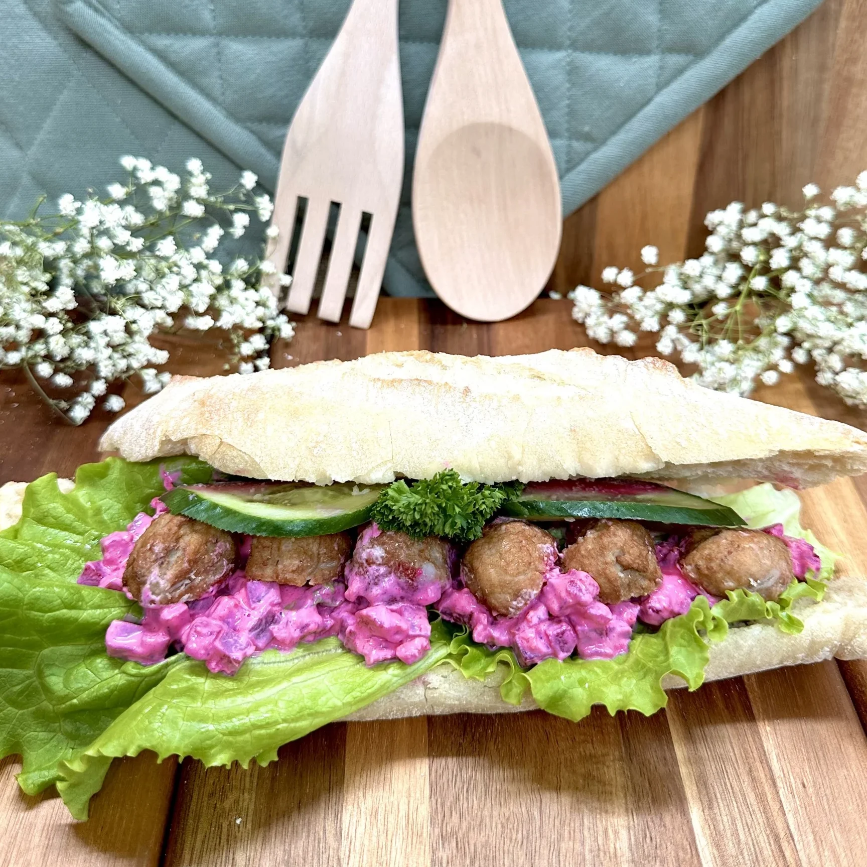 Baguette med köttbullar