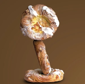 3 wienerbröd staplade på varandra