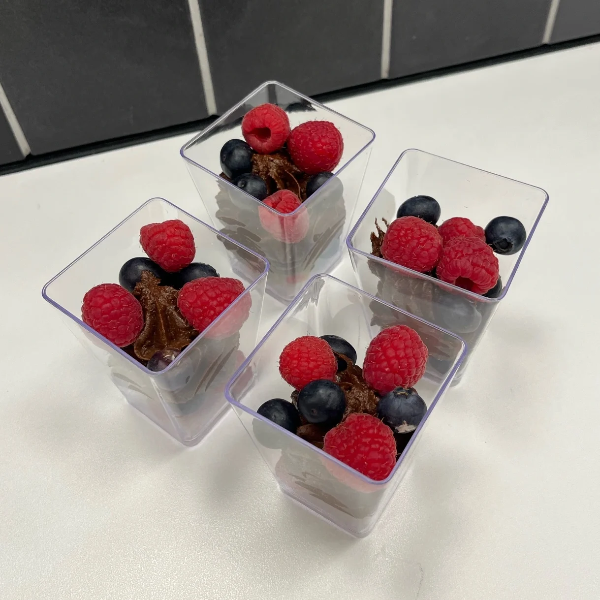 Vegansk Chokladmouss med bär