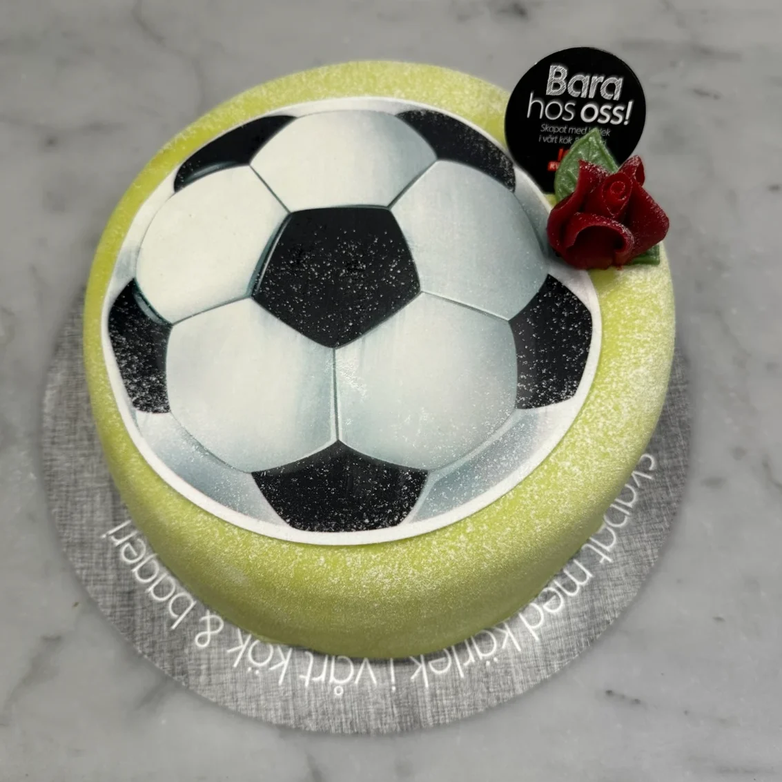Prinsesstårta med , fotbollstårta, fotbollstårta ica, fotbollstårta barn, catering varberg