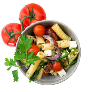 Pastasallad med örter & salladsost