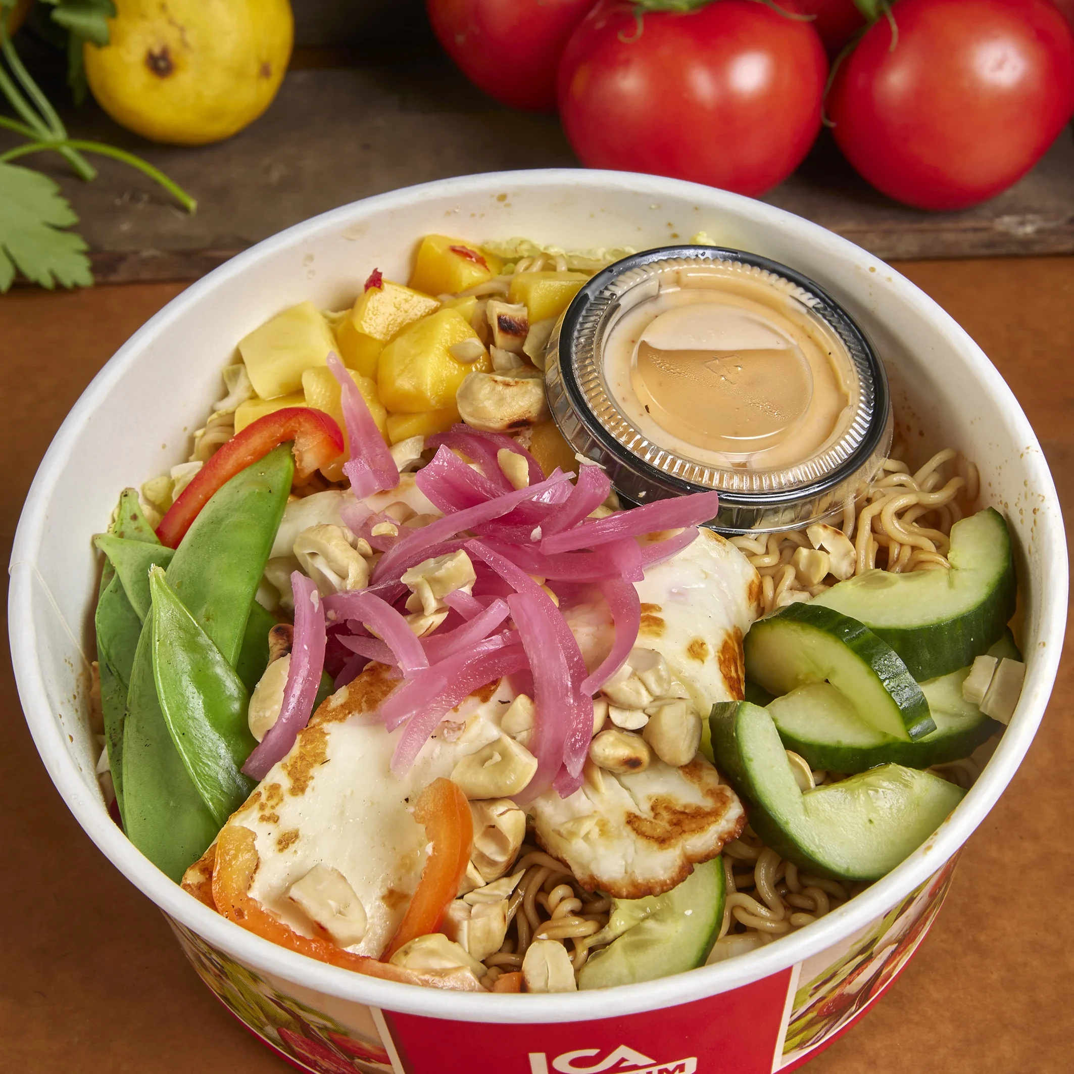 Poke bowl med halloumi