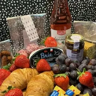Lyxig picknick för sommarens soliga dagar