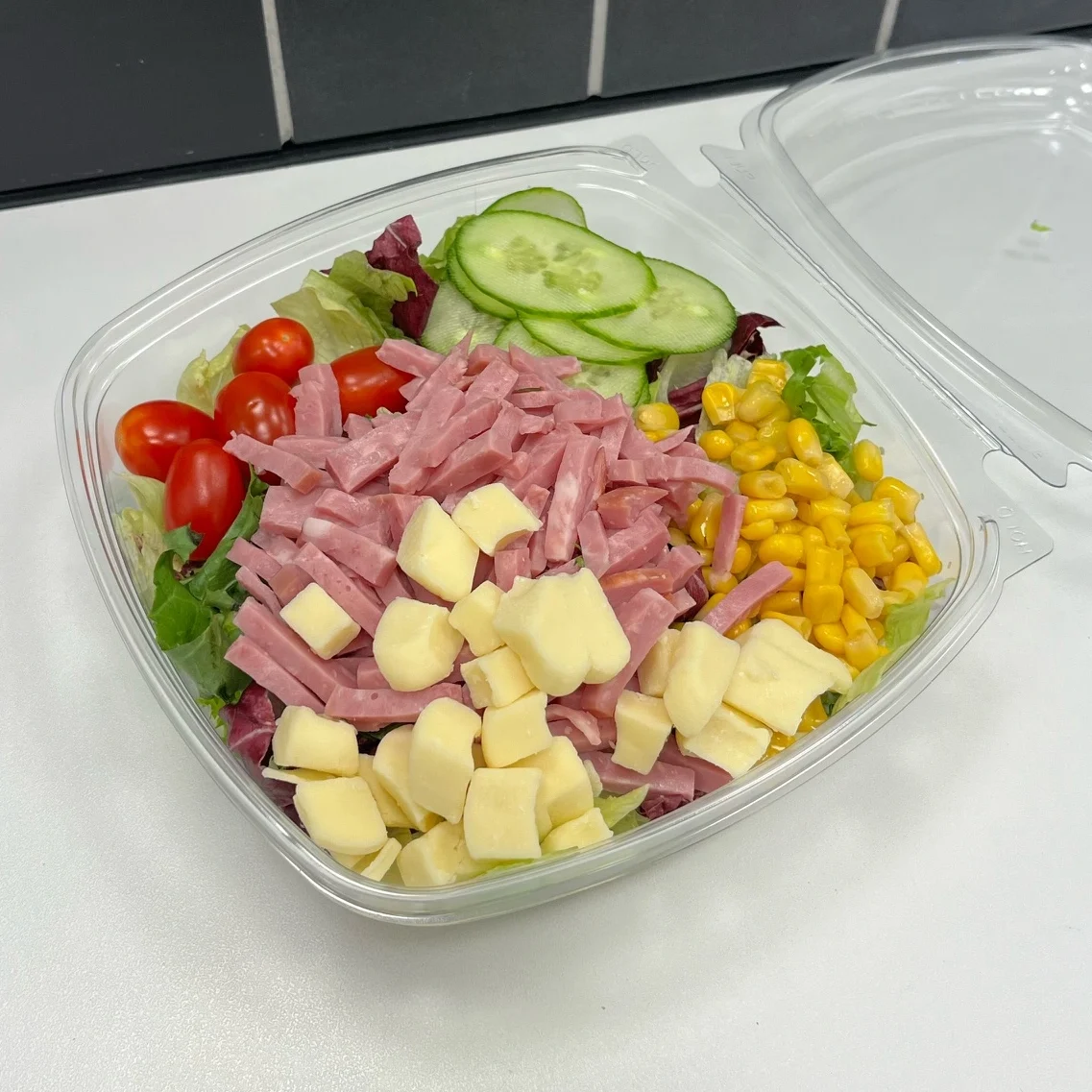 Ost och skinksallad