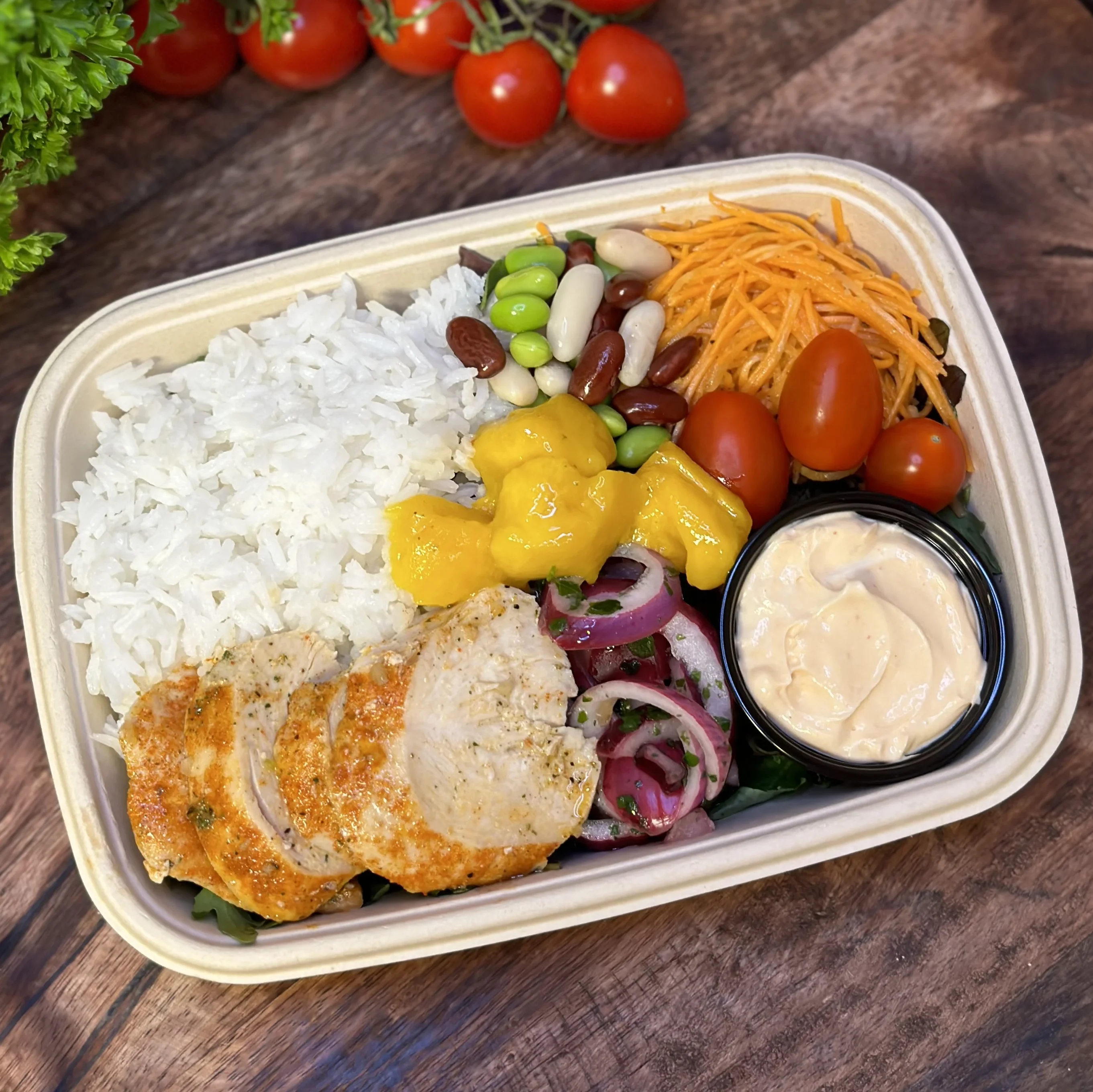 Poké bowl med kycklingfilé