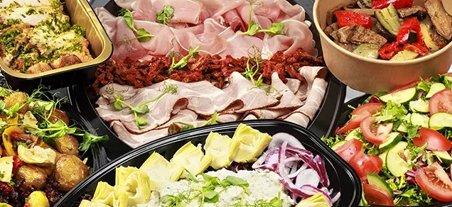 Gnistas klassiska buffé med potatissallad och sallad