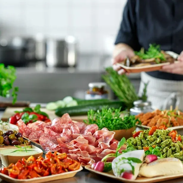 Chark, Sallad, uppläggningar, o