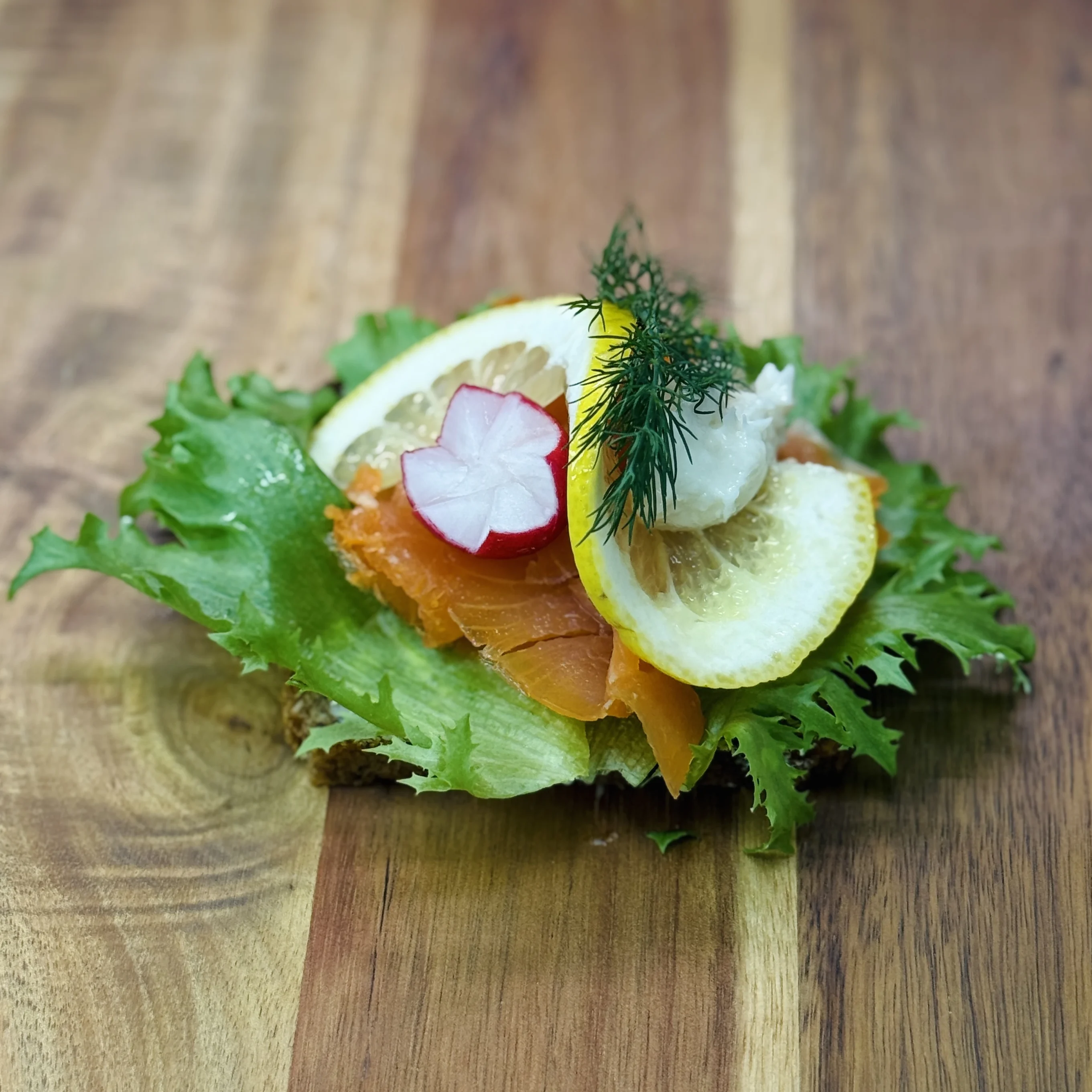 Smörrebröd med lax, lax på smörrebröd,
