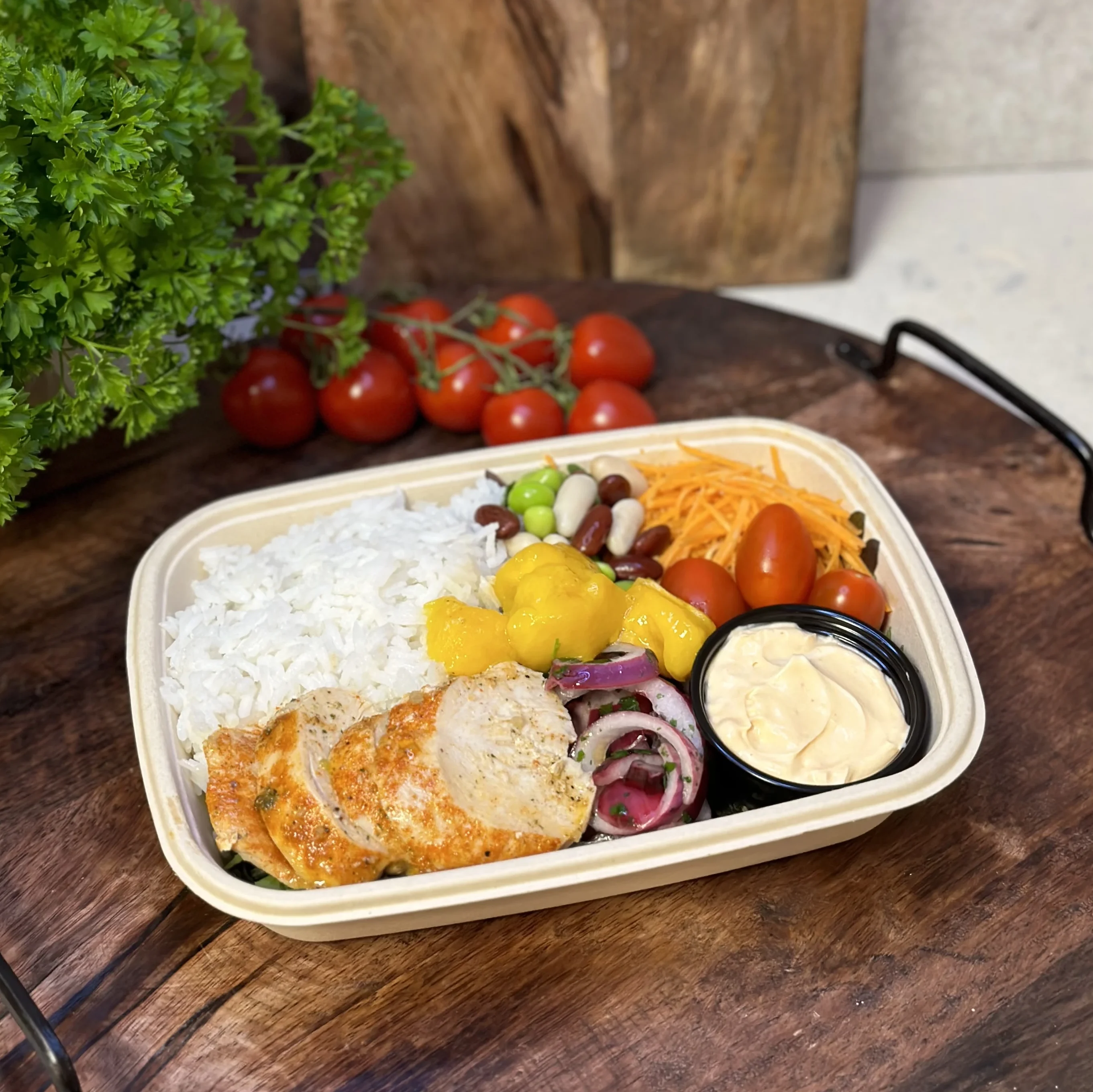 Poké bowl med kycklingfilé