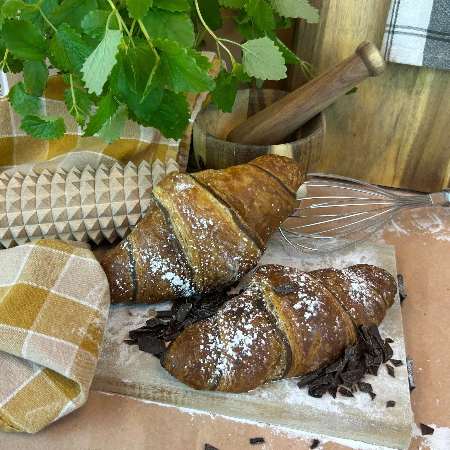 Croissant med choklad
