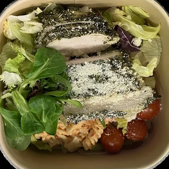 Krämig pastasallad med kyckling & parmesan