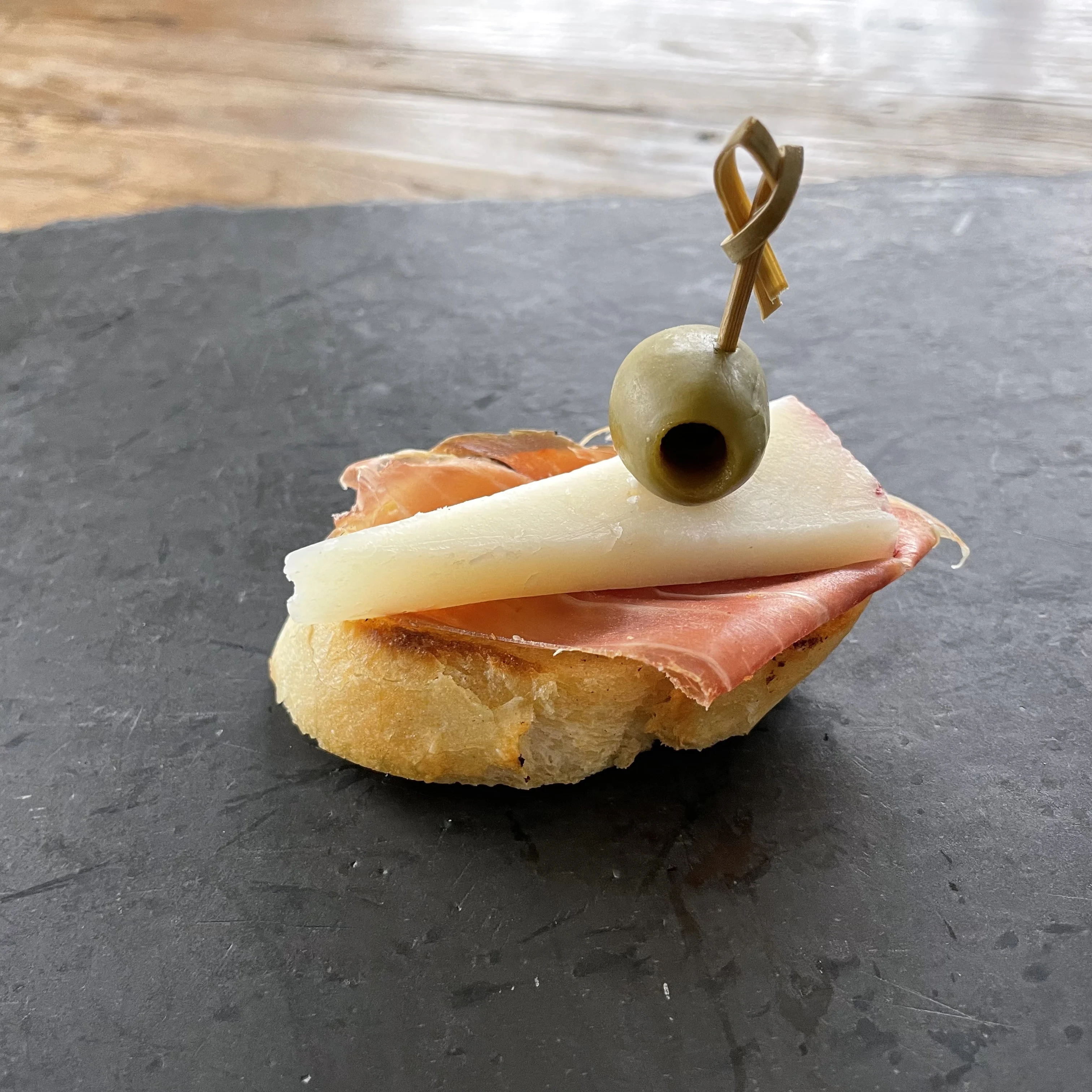 Jamon Serrano & Queso Manchego