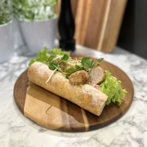 Baguette med köttbullar