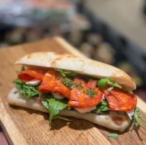 schiatta, chorizo, chimichurri, pico de gallo, mozzarella