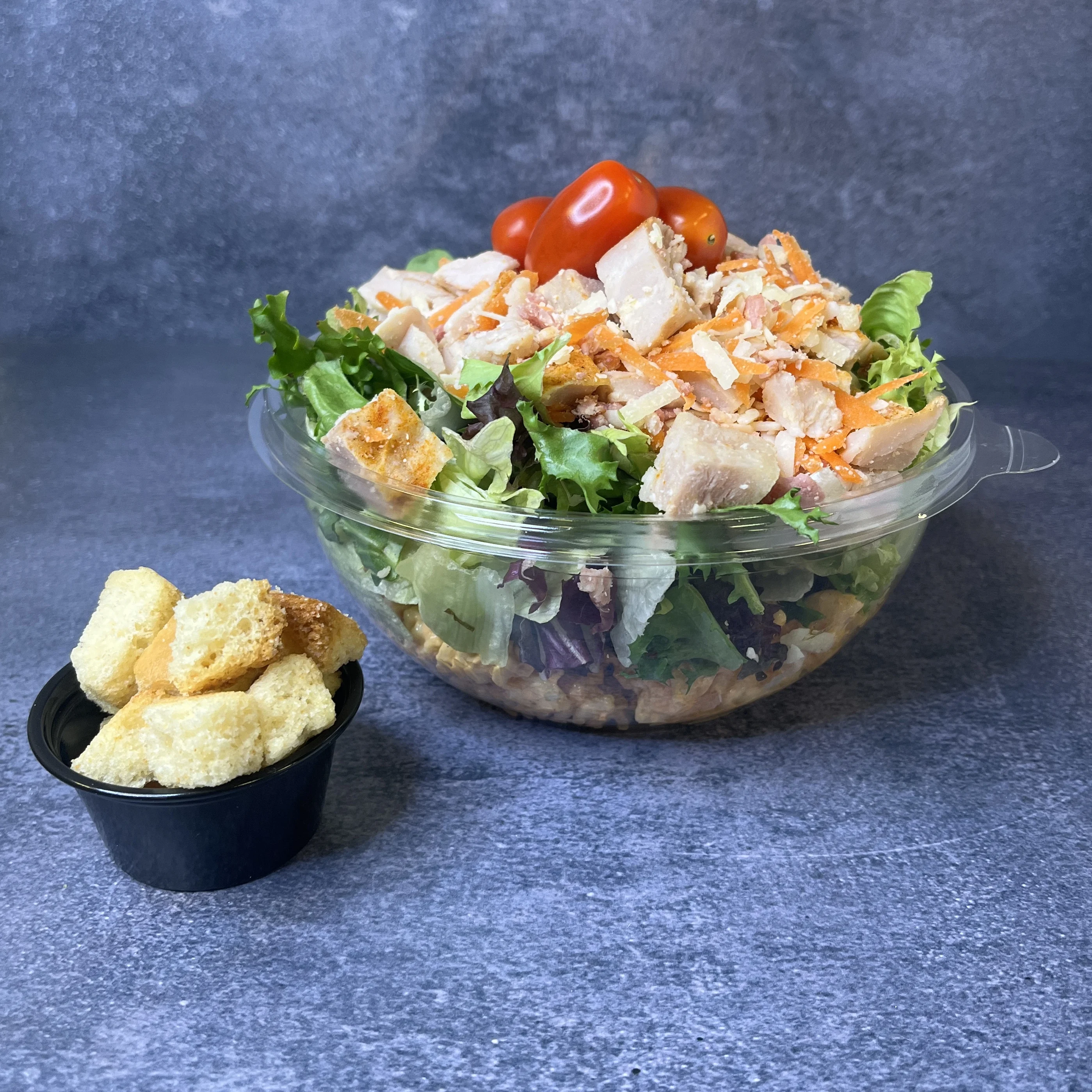 Kyckling- och baconsallad