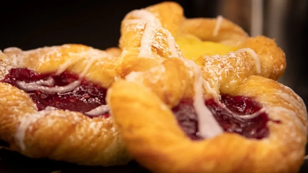 Fira att våren är i antågande med enhärlig fika utomhus