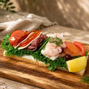 Landgång, ost, salami, rostbiff, mat