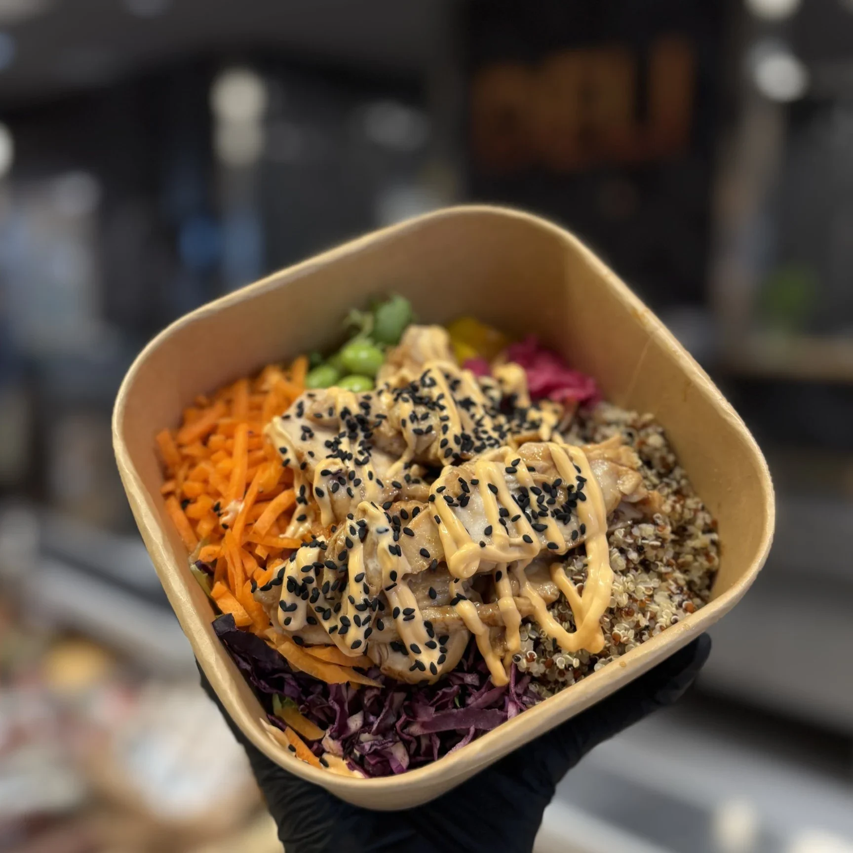 pokébowl med kyckling med tariiijjaki