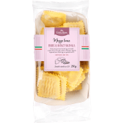 Pasta Mezzelune Brieost och skinka Färsk 250g ICA Selection.
