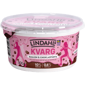 Kvarg Hallon & Chokladtårta 0,6% 500g Lindahls.