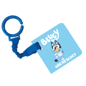 Här är Bluey (att hänga på vagnen).