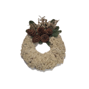 Dekorerad mosskrans.