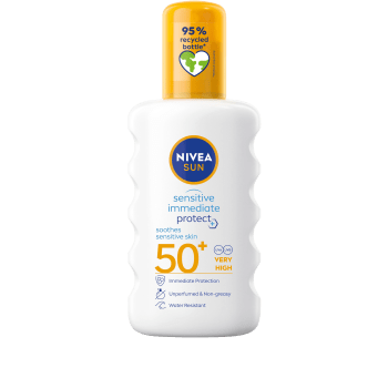 Solskydd Sensitive Immediate Protect Soothing Spray SPF50+ 200ml Nivea Sun.